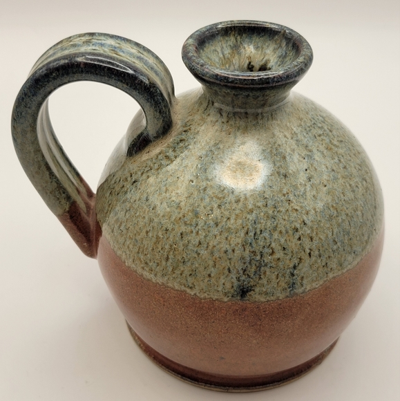 Handthrown Pottery Vase with Applied Handle. Unique speckled glaze. - Picture 3 of 7